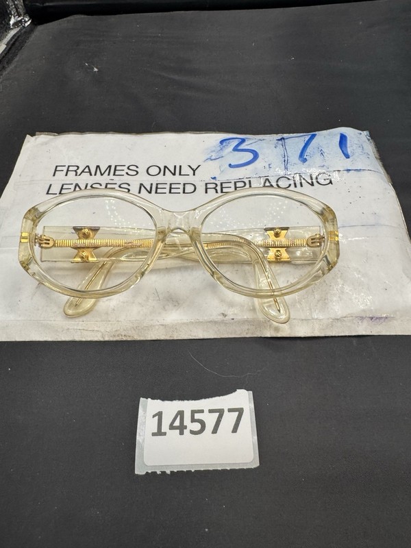 VINTAGE TURA CHAGALL ITALIAN Clear GOLD OVAL CAT EYE 55-16