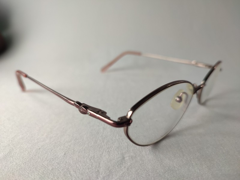 Saks Fifth Avenue UG9 Plum Burgundy Oval Metal Eyeglass Frames Women 48-18-130