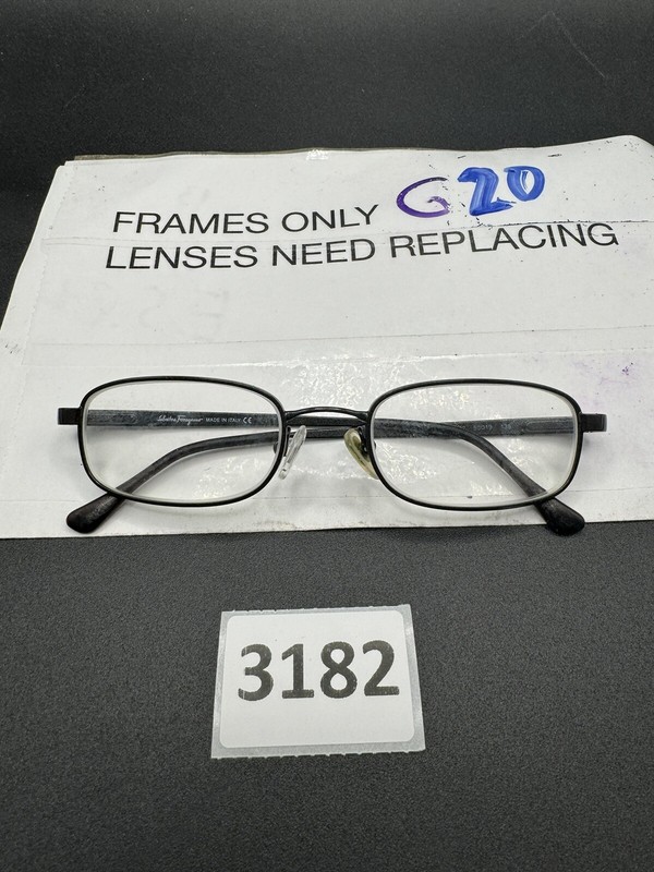 Salvatore Ferragamo Eyeglasses Frames 1522 522 50-19 135
