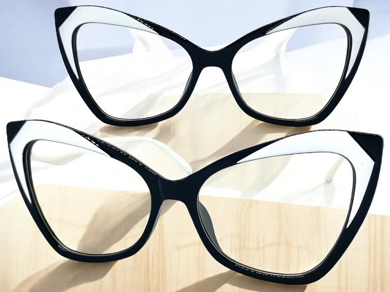 Classic Vintage 60s Retro Cat Eye Style Clear Lens EYE GLASSES Funky White Frame
