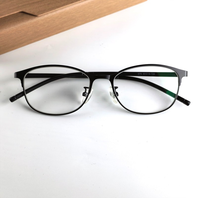Black Metal Frame Eyeglasses Photochromic Full Rim Eyewear Frame for Men Women