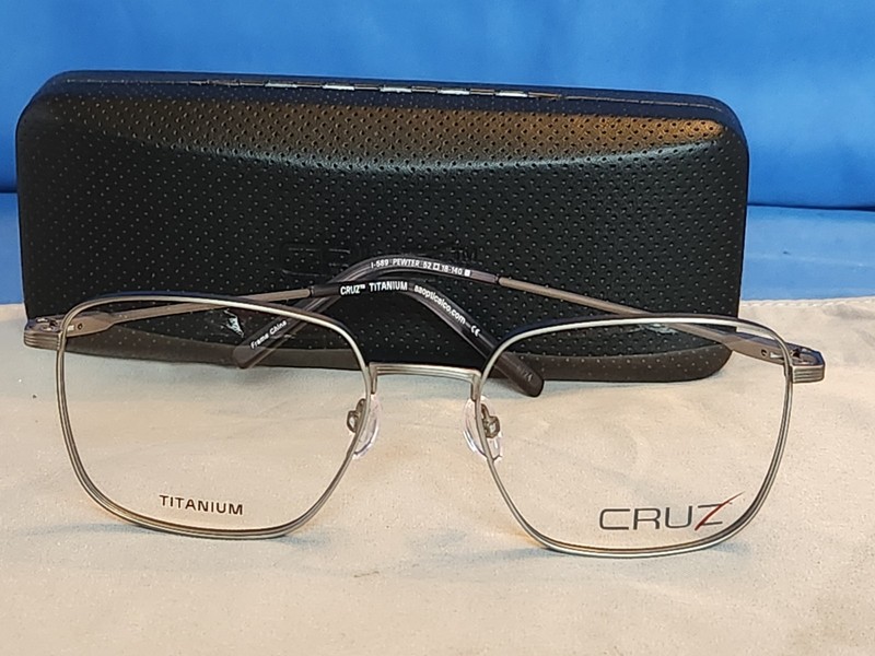 New Men’s Cruz Eyeglass Frame I-589 Pewter Titanium 52-18-140