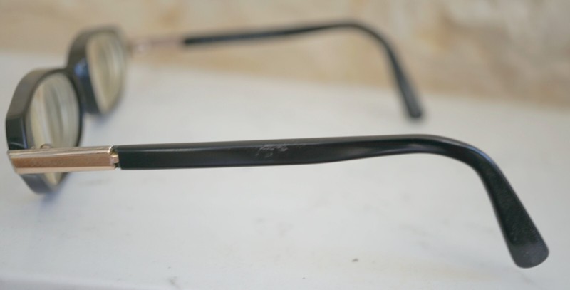 Vintage DOLCE & GABBANA Designer Eyeglasses Black Acrylic Frame Oval Lens gallery